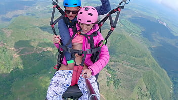 Paragliding ultra-cutie shows off her tight and smoothly-shaven cunny